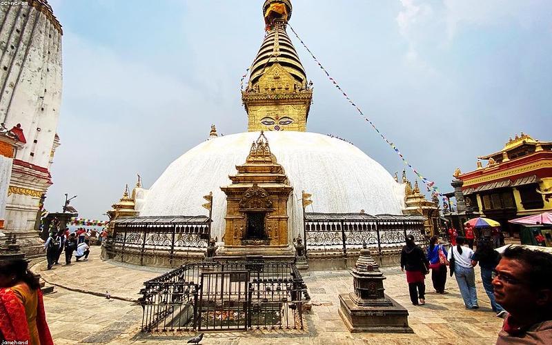 Avion à l'aéroport de Katmandou